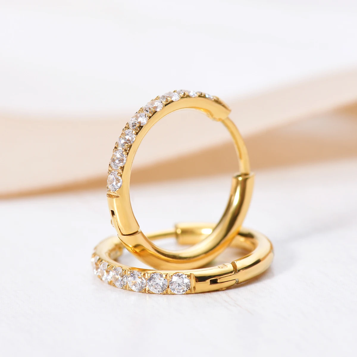 2Pcs Stainless Steel Cz Hoop E - Conch Earring Hoop 评论和价格