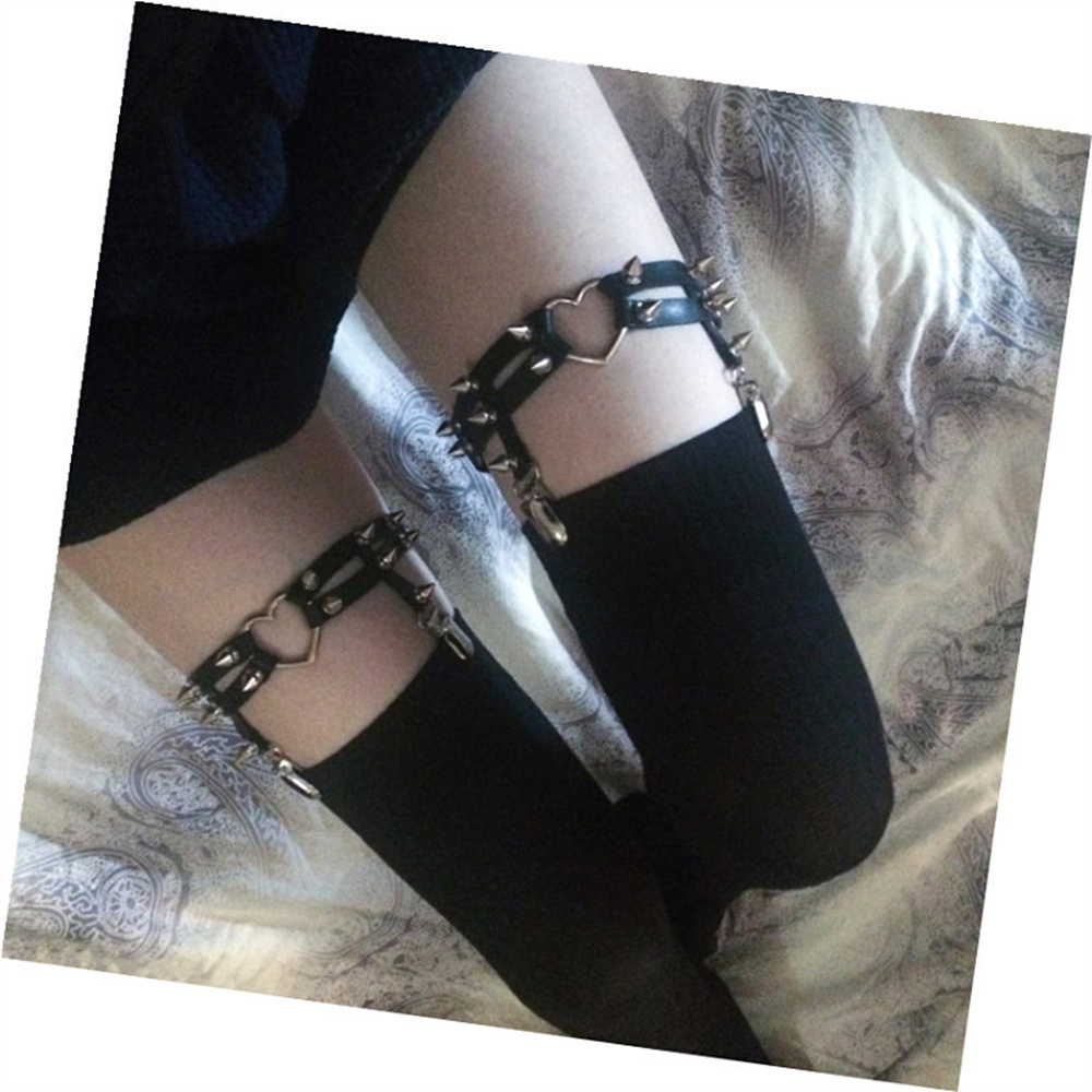 1Pcs Women Punk Goth Heart PU  - Body Jewels 评论和价格